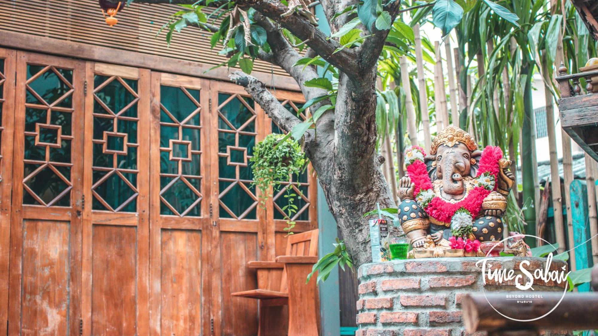 Time Sabai 134 Vandrarhem Bangkok Exteriör bild