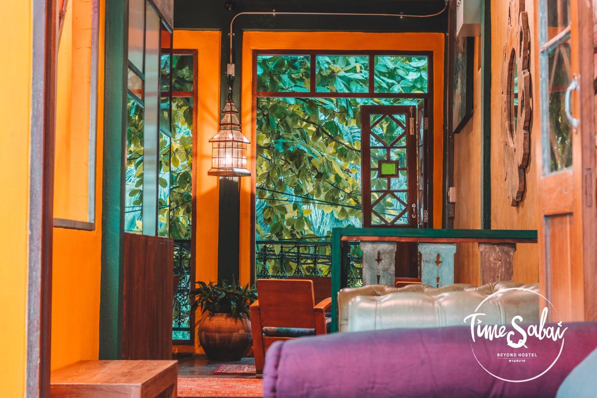 Time Sabai 134 Vandrarhem Bangkok Exteriör bild
